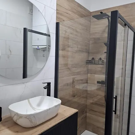 Marina Apartman Póla