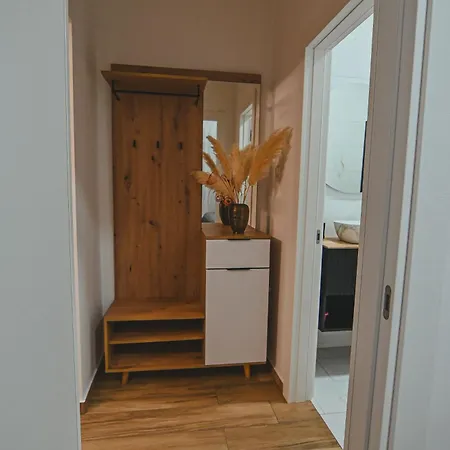Apartment Marina Pula